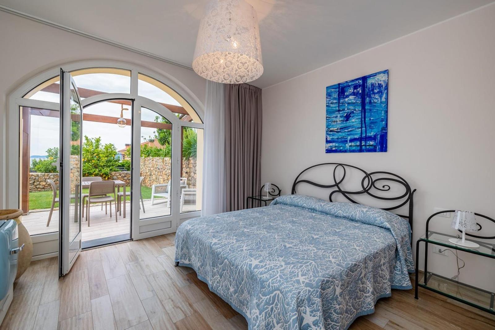 Bed and Breakfast Mirto Blu Борджо-Верецци Экстерьер фото