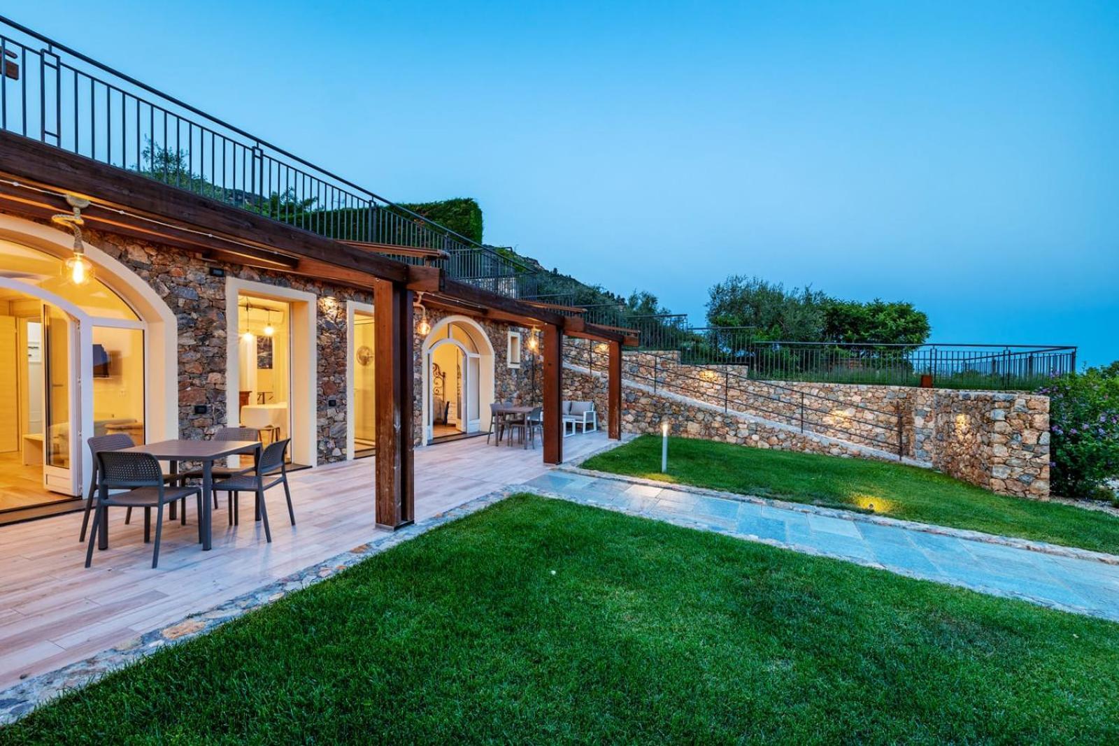 Bed and Breakfast Mirto Blu Борджо-Верецци Экстерьер фото